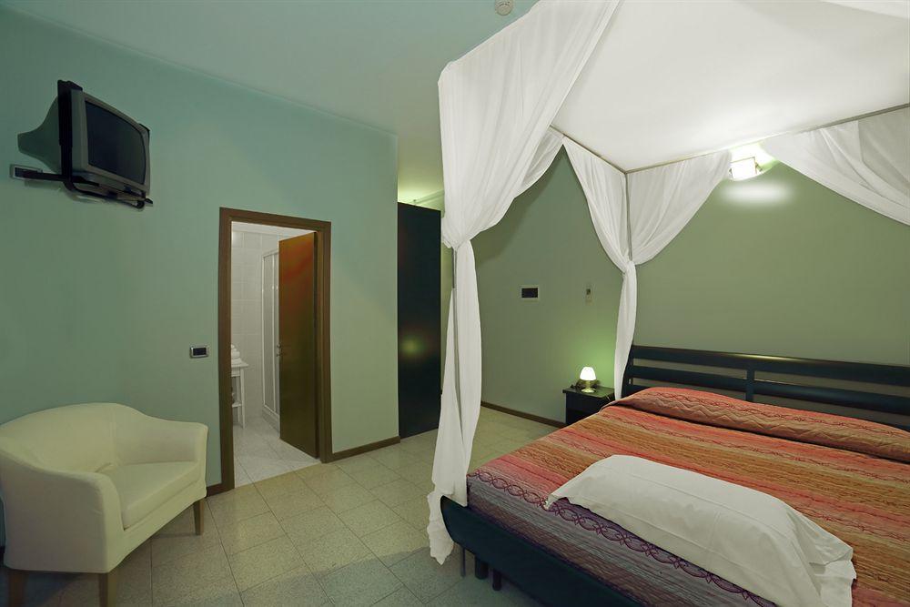 Aquamaris Hotel Sala Baganza Eksteriør billede